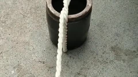 A simple knot 12