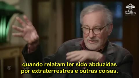 Spielberg: por que os grays não usam roupas?