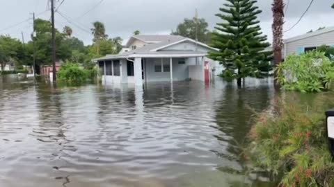 Idalia aftermath shows downed power lines, flooding and damaged homes | USA TODAY