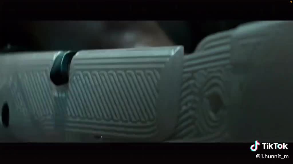 Bro just assembled an entire gun while on a plane