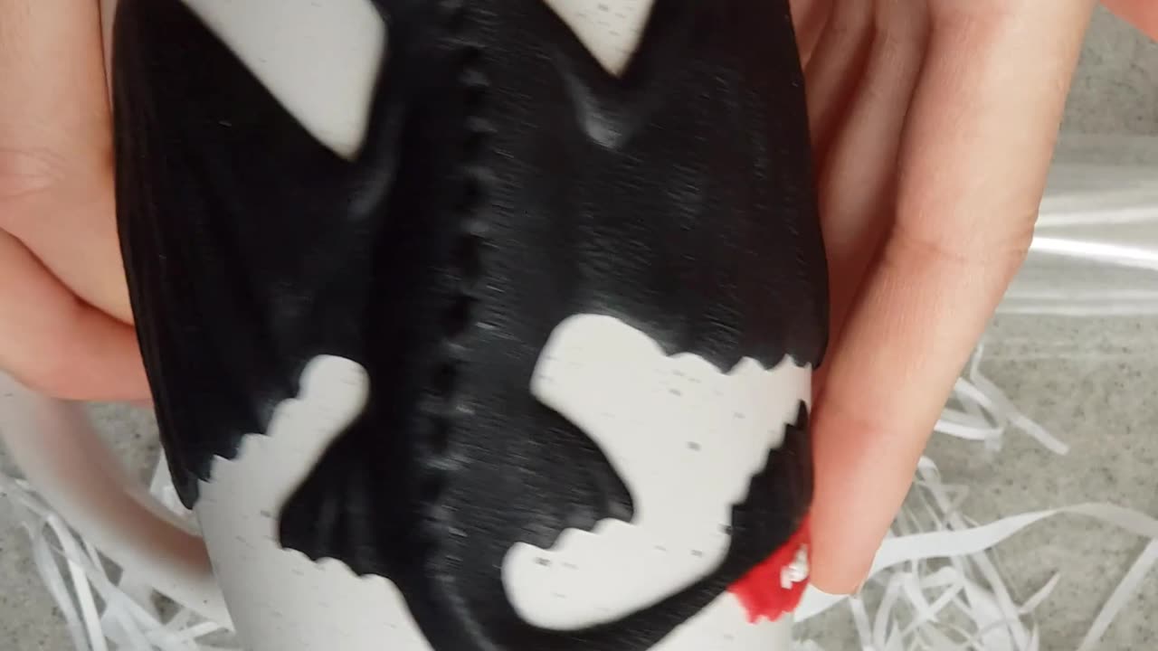 Dragon duet mugs Toothless and Light Fury sending to Zhukovsky. Cups "How to Train Your Dragon"