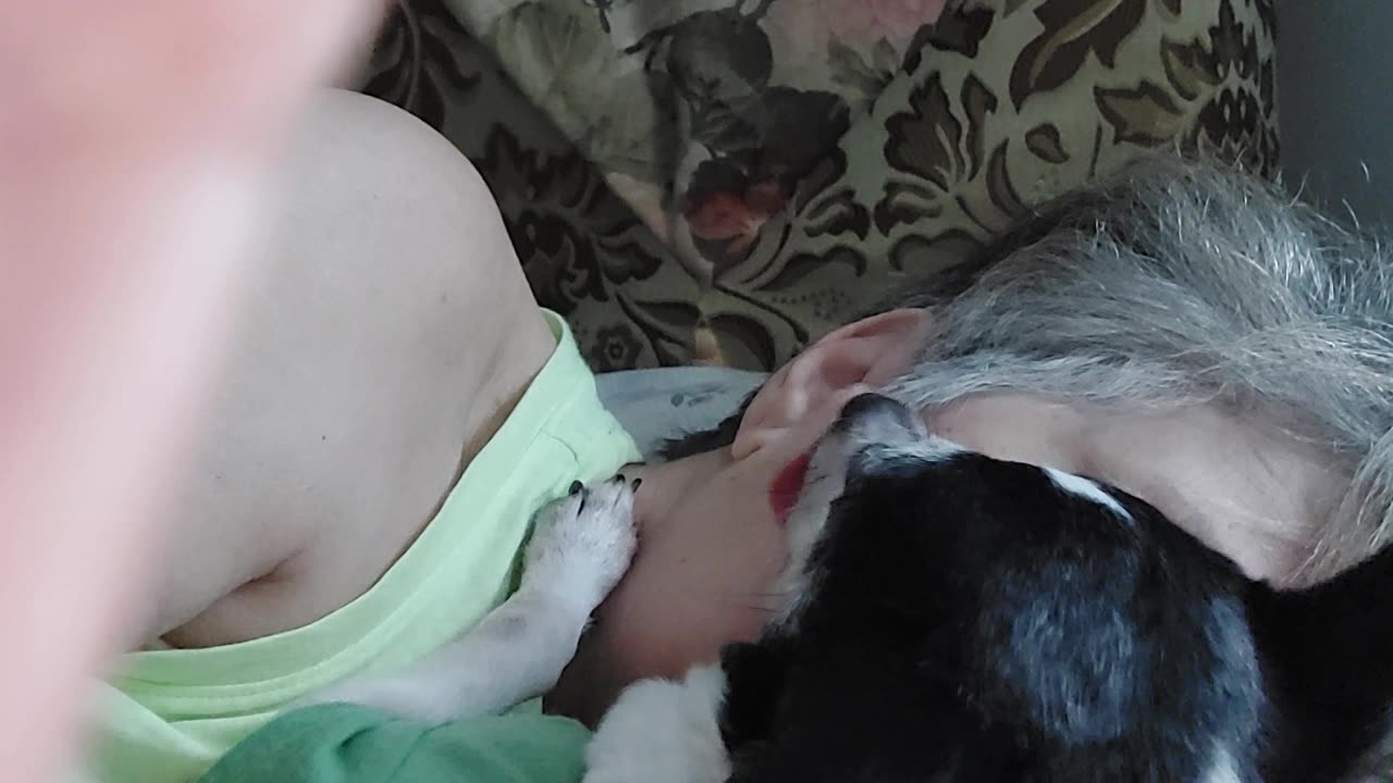 Sunday Morning cuddling time