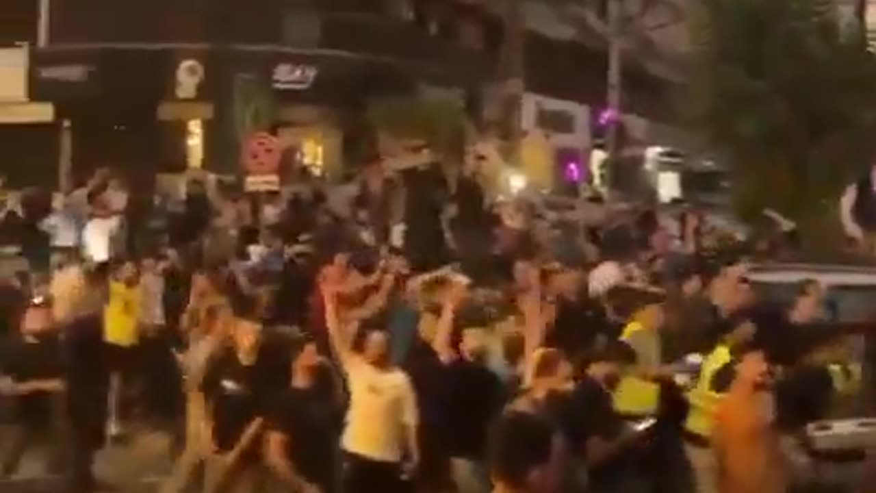 BREAKING: Massive chants for revenge in the heart of Beirut, Lebanon.