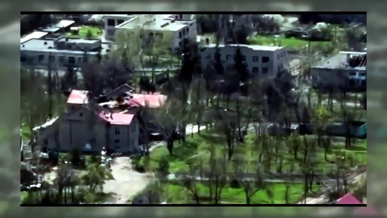 Russian BMP IFV take refuge next to a building but then it is targeted with accurate indirect fire