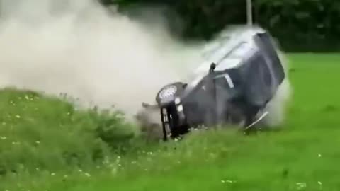 ouvertement dégoûtés.