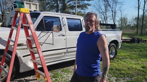 REPAIRING A WINDSHIELD LEAK on a 1996 Ford F-350: PART ONE