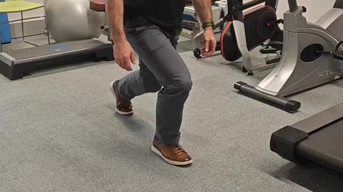 Walking lunges