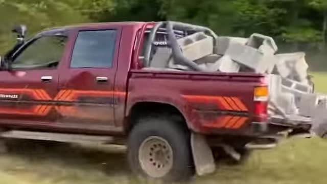 93@ Toyota Hilux BRICK Test WhistlinDiesel