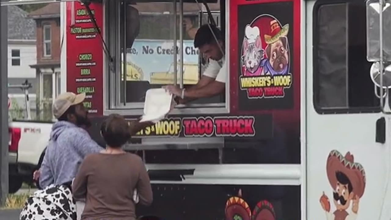 Cat and Dog meat food truck in Springfield Ohio