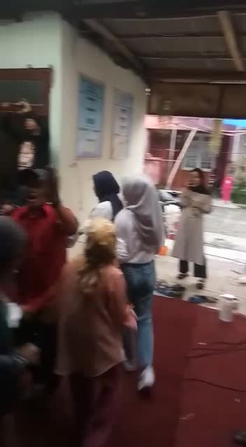 REAL PARTY IN THE MORNING UNTIL THE END