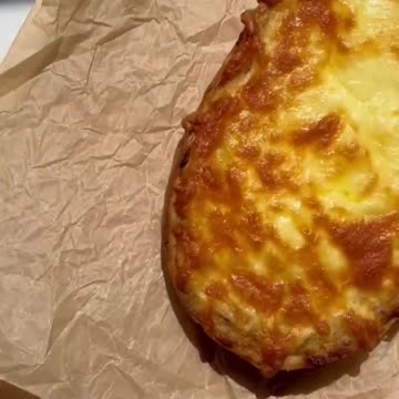 A very tenderShallot Garlic Bread