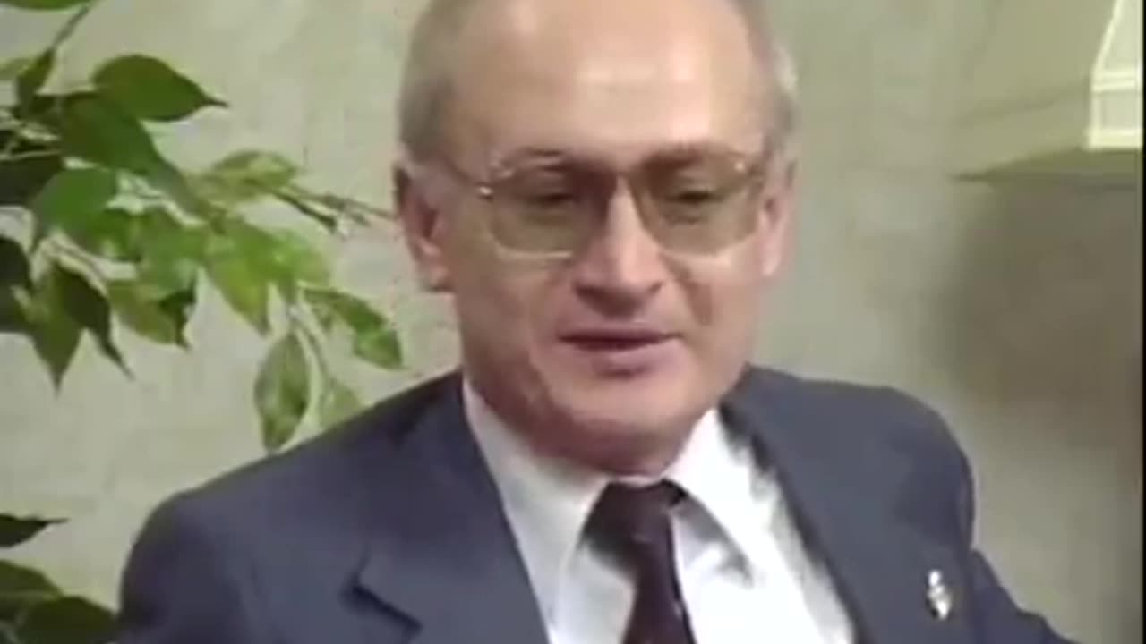 Yuri Bezmenov explaining IDEOLOGICAL SUBVERSION