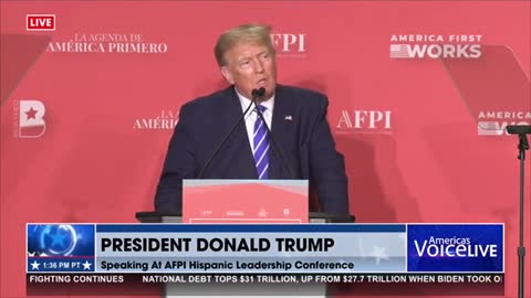 "God Bless Our Governor": Donald Trump PRAISES Ron DeSantis's Leadership