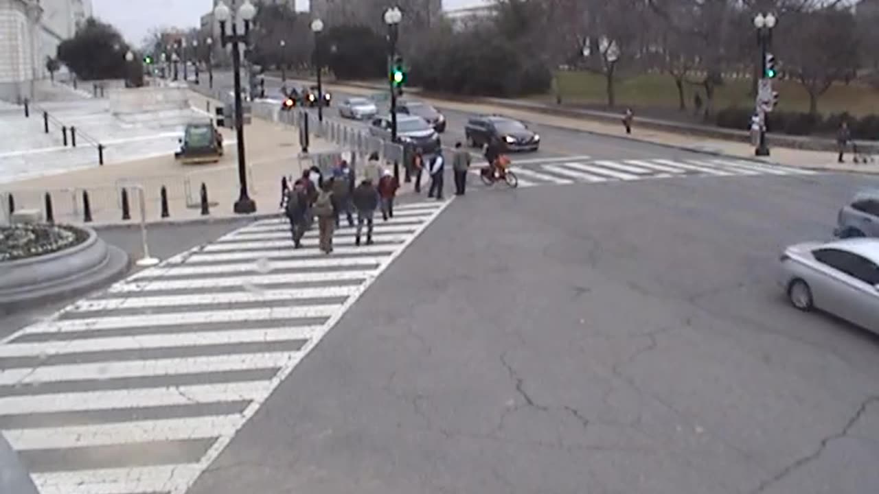 1070QNE00Del-ConNE_2021-01-06_10h00min00s617ms.mp4