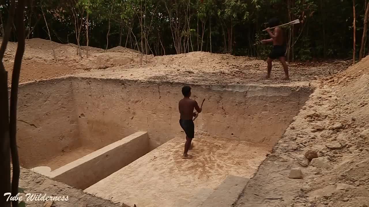 Build Underground Tunnel House and Palm Swimming Pool& Leaf Bathtub