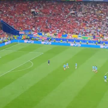 Kevin de Bruyne booed by his own fans