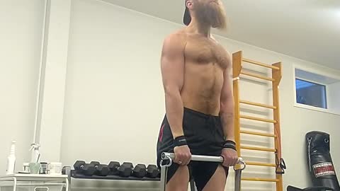 X3 bar. Bruke wrist wrap på calf raise