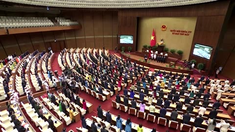 Vietnam appoints top policeman as new president