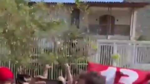 MULHER PERDE O CONTROLE E VEJA OQUE ELA FEZ