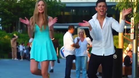 Feel the Beat: Dance Party Fun