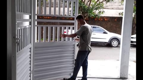 Aluminium gate