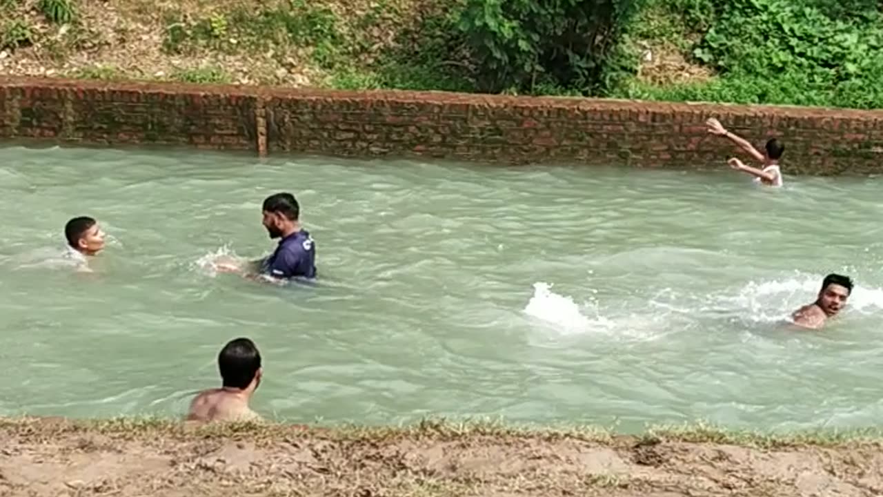 Chilling with my Friends in summer at a River