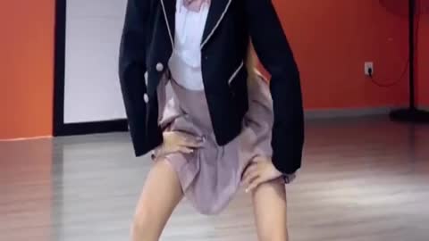 Hot girls Dancing