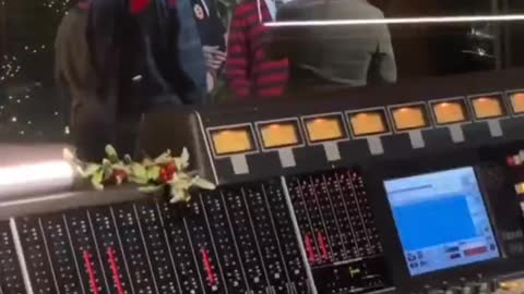 É Show...