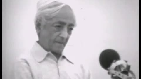 O prazer é um fator de condicionamento - 1976 - Jiddu Krishnamurti