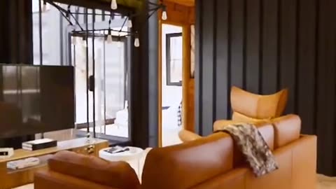 <> UNIQUE TINY HOUSE <>