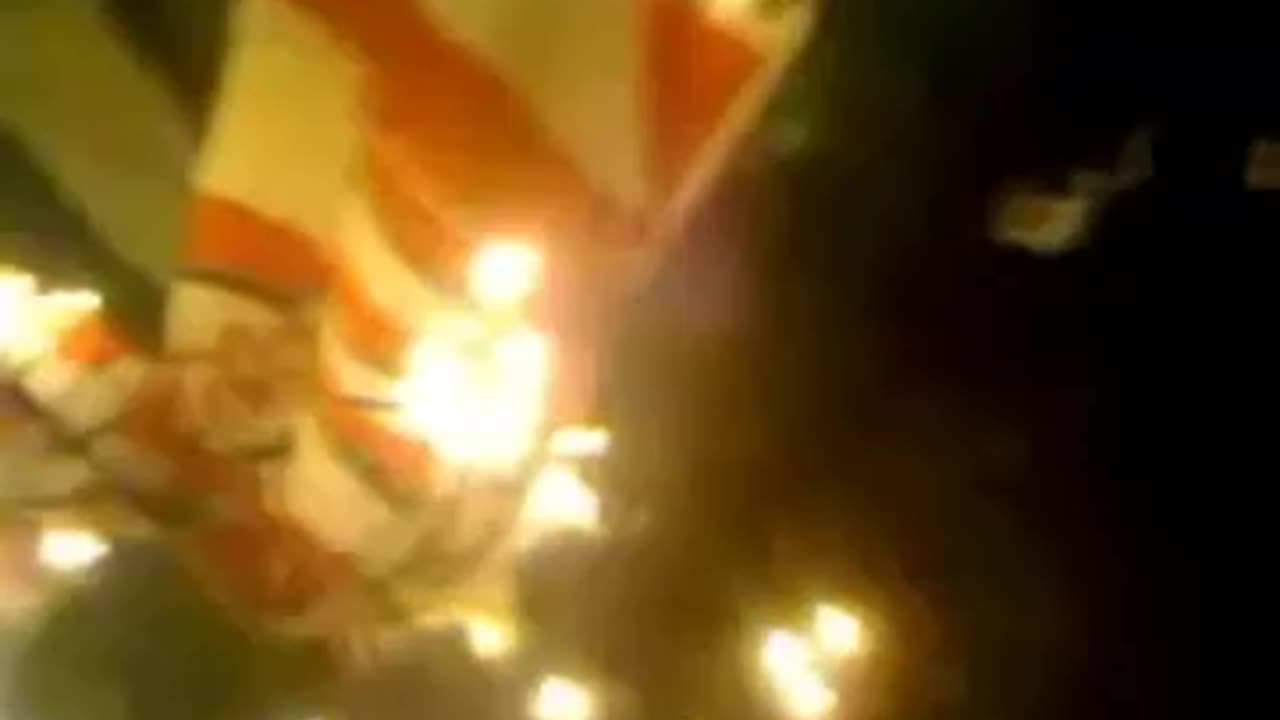 ΣΚΛΗΡΗ ΕΜΜΕΣΗ ΑΠΑΝΤΗΣΗ ΤΗΣ ΘΕΟΤΟΚΟΥ ΚΑΤΑ ΤΩΝ ΠΝΕΥΜΑΤΙΚΩΝ ΠΟΡΝΩΝ ΤΟΥ ΠΕΙΡΑΙΑ