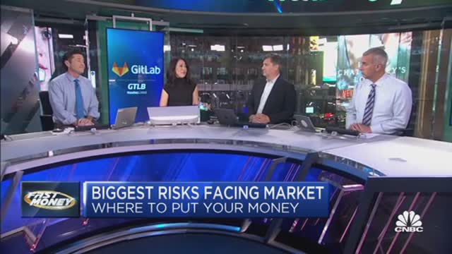 Morgan Stanley’s Mike Wilson predicts double-digit percentage drop will hit stocks in early 2023