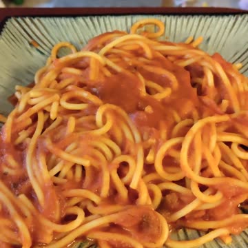 Eating Cinque Terre Thin Spaghetti, Dbn, MI, 9/17/23