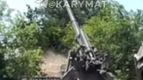 Ukrainians Fire Massive 203mm Soviet Era Gun