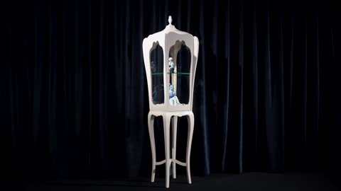 Display Case Palatino by Boca do Lobo