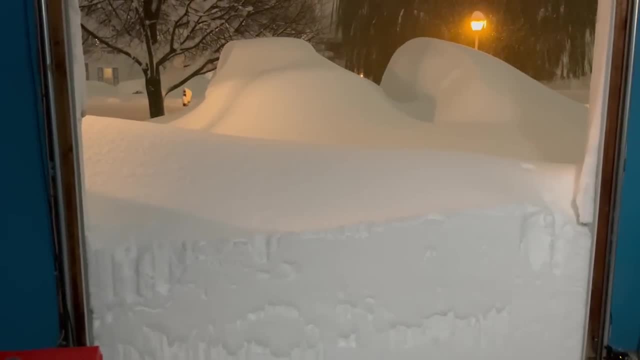 6 FEET OF SNOW!