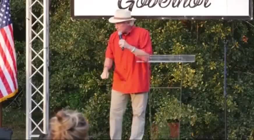 Lin Wood speaks: 9/11 was a lie. (Captioned)