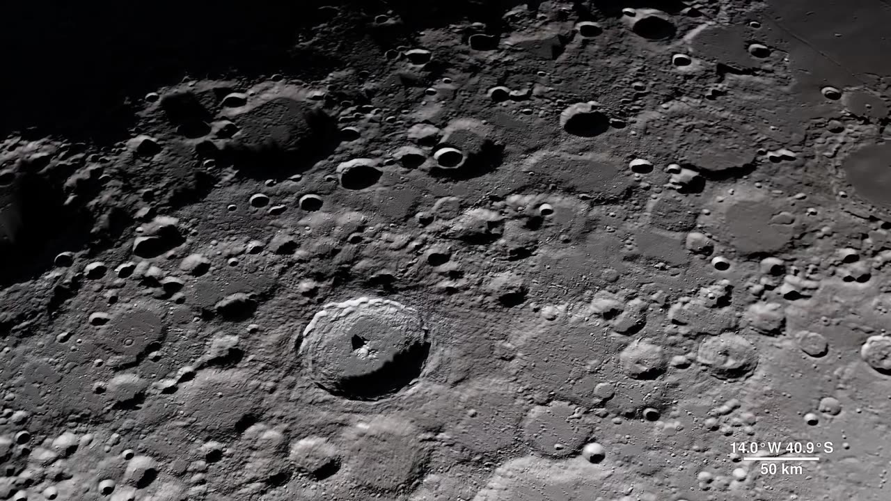 Tour of the Moon in 4K