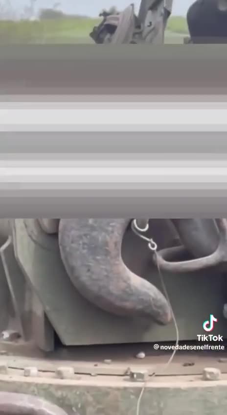 Video from the Ukrainian soldier somewhere in other place. I wasn’t able to identify the tank…