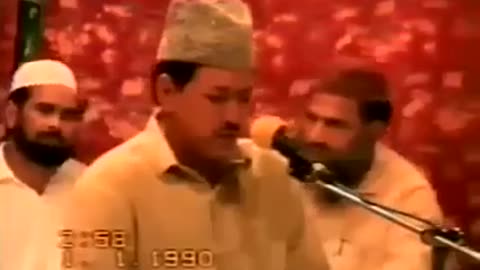 Beautiful Quran telwat by Qari baset. Islamic video.