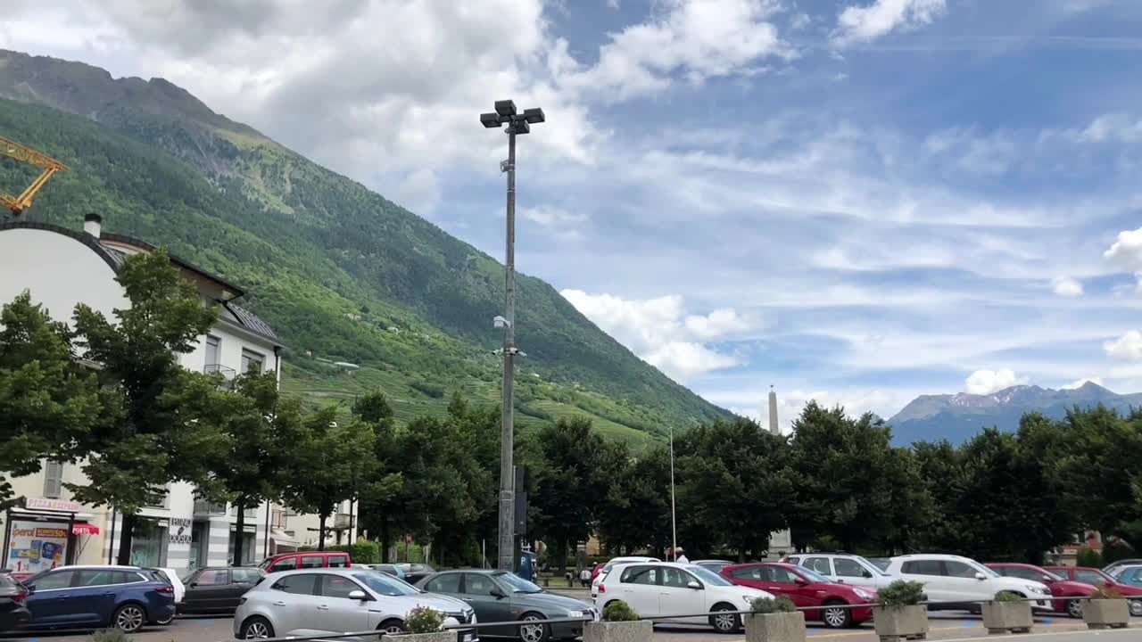 My Dad Went To Italy And Filmed The Scenery!