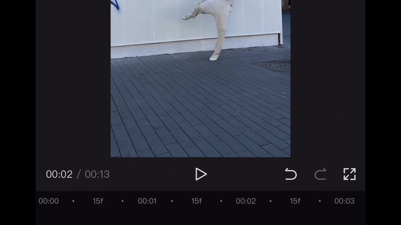 How to do this Tracking Video Effect? 🤯🤯 #edit #editing #viral