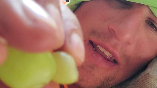 I found conjoined grapes thought I'd share for kicks and googles