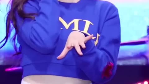 Nancy Momoland cute girls profiles _ Nancy MOMOLand Dances