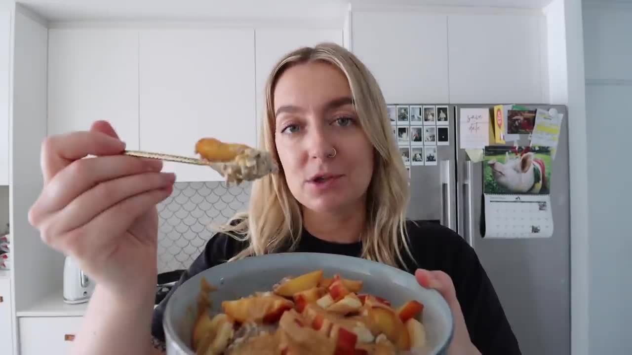 WHAT I EAT IN A DAY ~ simple vegan cooking at home! 😋
