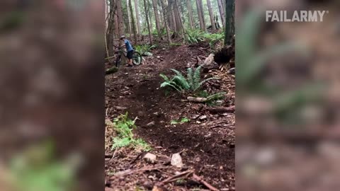 Damn nature you scary/ funny scary animal encounters