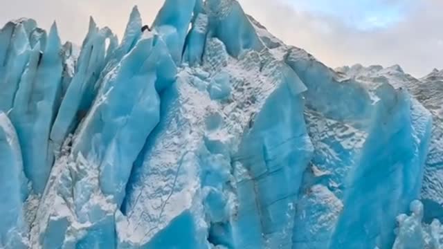 Glacier mountain in alaska 😍