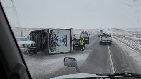 I 80 WYOMING USA MILE 235 EAST ACIDENT