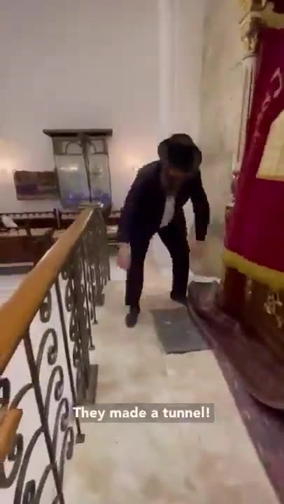 Jew Tunnels found in synagogues worldwide