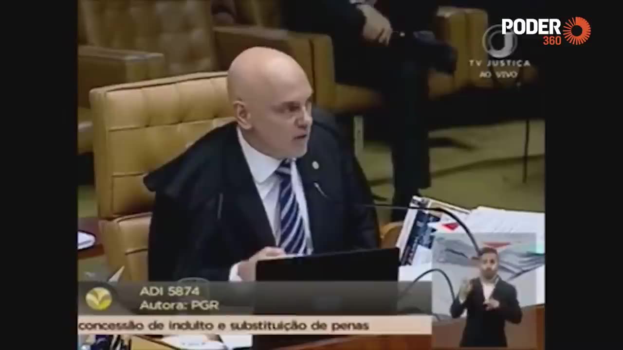 Em 2019, Moraes defendeu indulto como "ato privativo do presidente da República"
